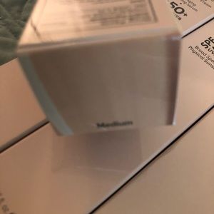 IT CC+ crème medium shade. 4 available